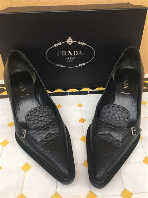 used prada women shoes